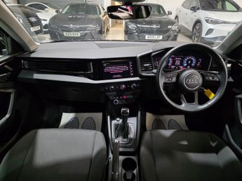 Audi A1 1.0 TFSI 30 SE Sportback S Tronic Euro 6 (s/s) 5dr