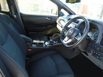 Nissan Leaf 39kWh N-Connecta Auto 5dr