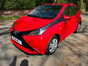 Toyota AYGO 1.0 VVT-i x-play Euro 6 5dr