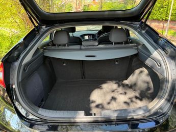 Hyundai IONIQ 1.6 h-GDi Premium DCT Euro 6 (s/s) 5dr