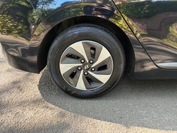 Hyundai IONIQ 1.6 h-GDi Premium DCT Euro 6 (s/s) 5dr