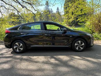 Hyundai IONIQ 1.6 h-GDi Premium DCT Euro 6 (s/s) 5dr
