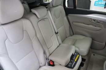 Volvo XC90 2.0 D5 Momentum Geartronic 4WD Euro 6 (s/s) 5dr