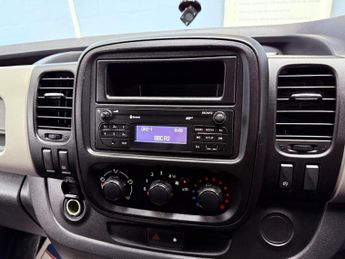 Renault Trafic 1.6 dCi ENERGY 27 Business SWB Standard Roof Euro 5 (s/s) 5dr