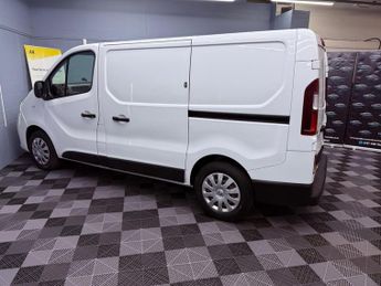 Renault Trafic 1.6 dCi ENERGY 27 Business SWB Standard Roof Euro 5 (s/s) 5dr