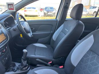 Dacia Sandero Stepway 0.9 TCe Laureate Euro 5 5dr