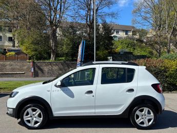 Dacia Sandero Stepway 0.9 TCe Laureate Euro 5 5dr