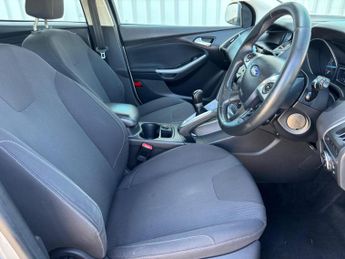 Ford Focus 1.6 Titanium Euro 5 5dr