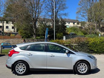 Ford Focus 1.6 Titanium Euro 5 5dr