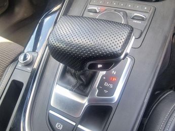 Audi A4 Avant 2.0 TFSI 35 Black Edition Estate 5dr Petrol S Tronic Euro 6 (s/s