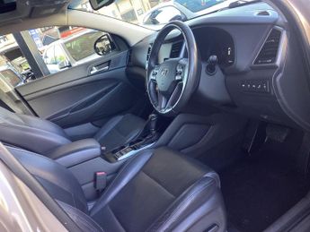 Hyundai TUCSON 2.0 CRDi Premium SE Auto 4WD Euro 6 5dr