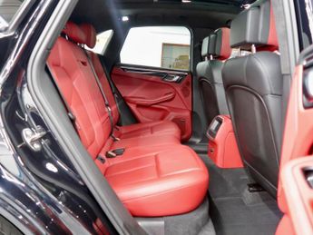 Porsche Macan 3.6T V6 Turbo PDK 4WD Euro 6 (s/s) 5dr