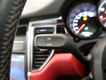 Porsche Macan 3.6T V6 Turbo PDK 4WD Euro 6 (s/s) 5dr