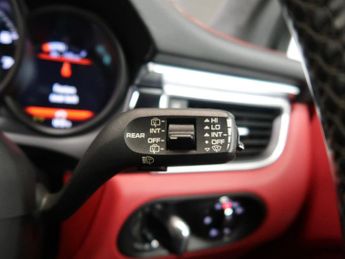 Porsche Macan 3.6T V6 Turbo PDK 4WD Euro 6 (s/s) 5dr