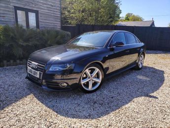 Audi A4 2.0 TFSI S line Saloon 4dr Petrol S Tronic quattro Euro 5 (s/s) 