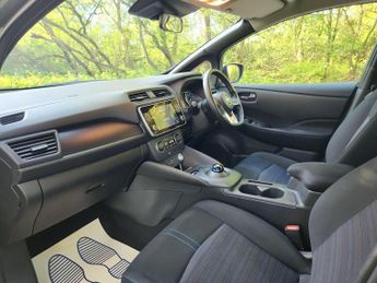 Nissan Leaf 40kWh Acenta Auto 5dr