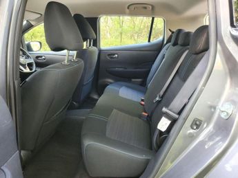 Nissan Leaf 40kWh Acenta Auto 5dr