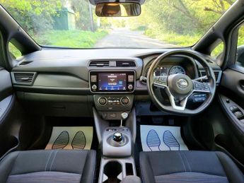Nissan Leaf 40kWh Acenta Auto 5dr