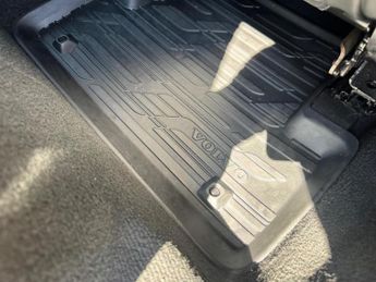 Volvo V40 Cross Country 2.0 D2 Lux Auto Euro 6 (s/s) 5dr