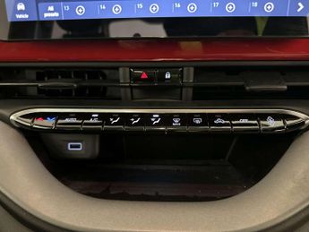 Fiat 500e 42kWh RED Hatchback 3dr Electric Auto (118 ps)