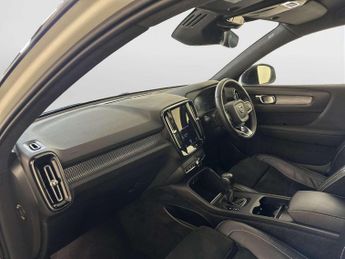 Volvo XC40 1.5 T3 R-Design SUV 5dr Petrol Manual Euro 6 (s/s) (163 ps)
