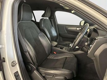 Volvo XC40 1.5 T3 R-Design SUV 5dr Petrol Manual Euro 6 (s/s) (163 ps)