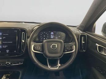 Volvo XC40 1.5 T3 R-Design SUV 5dr Petrol Manual Euro 6 (s/s) (163 ps)