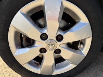 Toyota AYGO 1.0 VVT-i Move MultiMode Euro 5 5dr