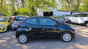 Toyota AYGO 1.0 VVT-i x-play Euro 6 5dr