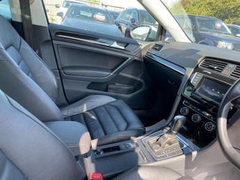 Volkswagen Golf 2.0 TDI BlueMotion Tech GT DSG Euro 5 (s/s) 5dr