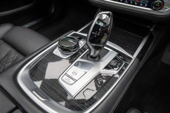BMW 7 Series 3.0 745Le 12kWh M Sport Auto xDrive Euro 6 (s/s) 4dr