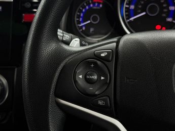 Honda Jazz 1.3 i-VTEC SE CVT Euro 6 (s/s) 5dr