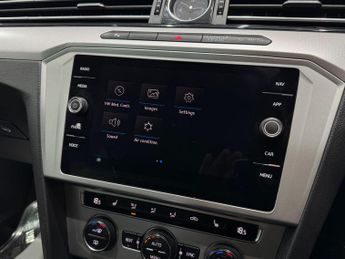 Volkswagen Passat 1.6 TDI SE Business DSG Euro 6 (s/s) 4dr