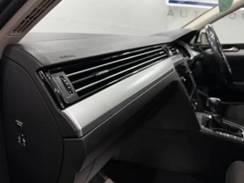 Volkswagen Passat 1.6 TDI SE Business DSG Euro 6 (s/s) 4dr