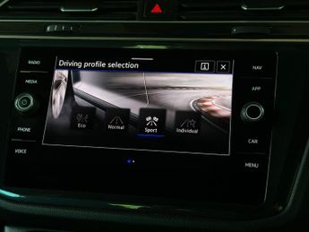 Volkswagen Tiguan 1.5 TSI R-Line DSG Euro 6 (s/s) 5dr