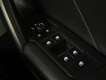 Volkswagen Tiguan 1.5 TSI R-Line DSG Euro 6 (s/s) 5dr