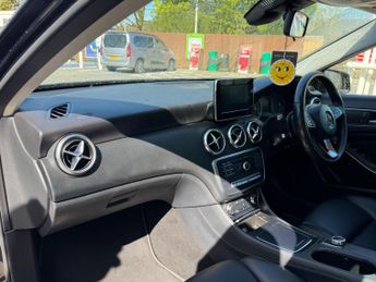 Mercedes-Benz A Class 1.5 A180d SE 7G-DCT Euro 6 (s/s) 5dr