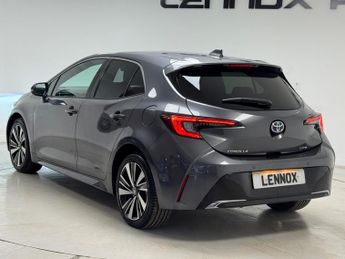 Toyota Corolla 1.8 VVT-h Design CVT Euro 6 (s/s) 5dr