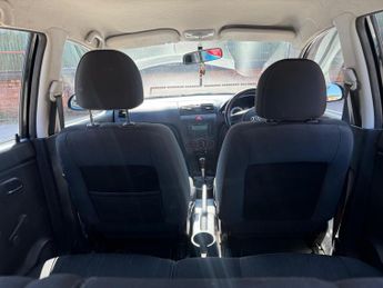 Kia Picanto 1.1 2 5dr