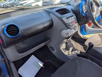 Toyota AYGO 1.0 VVT-i Blue Euro 4 3dr