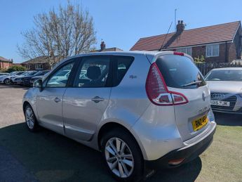 Renault Scenic 1.5 dCi I-Music Euro 5 5dr