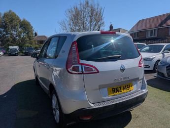 Renault Scenic 1.5 dCi I-Music Euro 5 5dr