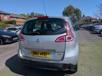 Renault Scenic 1.5 dCi I-Music Euro 5 5dr