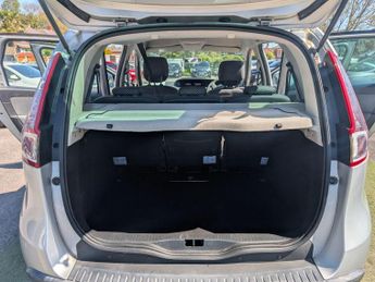 Renault Scenic 1.5 dCi I-Music Euro 5 5dr