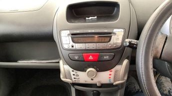Toyota AYGO 1.0 VVT-i Platinum MultiMode Euro 4 5dr (AC)