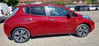 Nissan Leaf 30kWh Tekna Auto 5dr