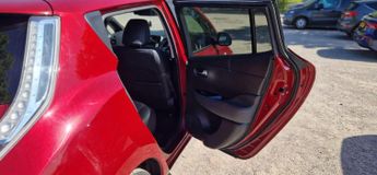 Nissan Leaf 30kWh Tekna Auto 5dr