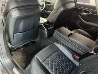 Audi A8 3.0 TDI V6 50 S line Tiptronic quattro Euro 6 (s/s) 4dr