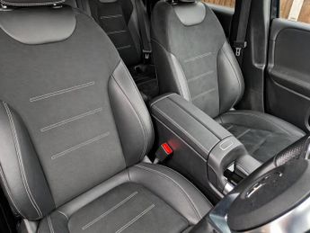 Mercedes-Benz B Class 1.3 B180 AMG Line Edition (Premium) 7G-DCT Euro 6 (s/s) 5dr