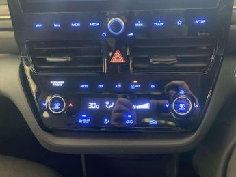 Hyundai IONIQ 38.3kWh Premium Hatchback 5dr Electric Auto (136 ps)